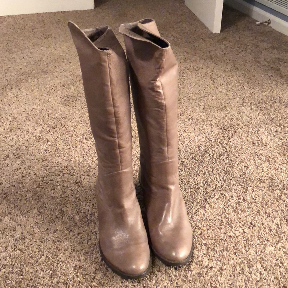 Naughty monkey boots